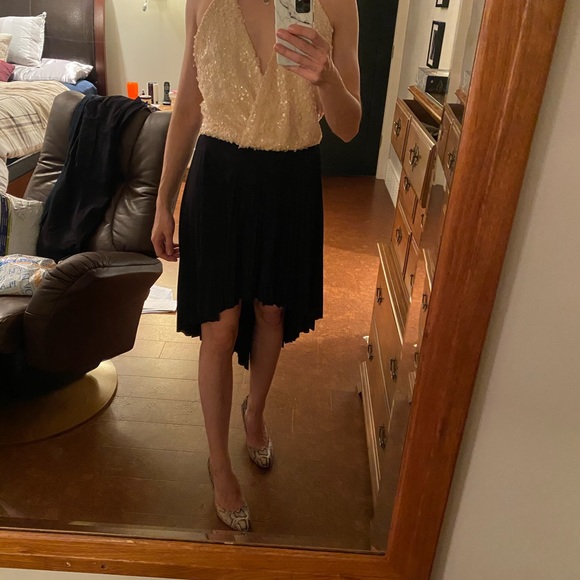 Sequin low back dress - Picture 6 of 7